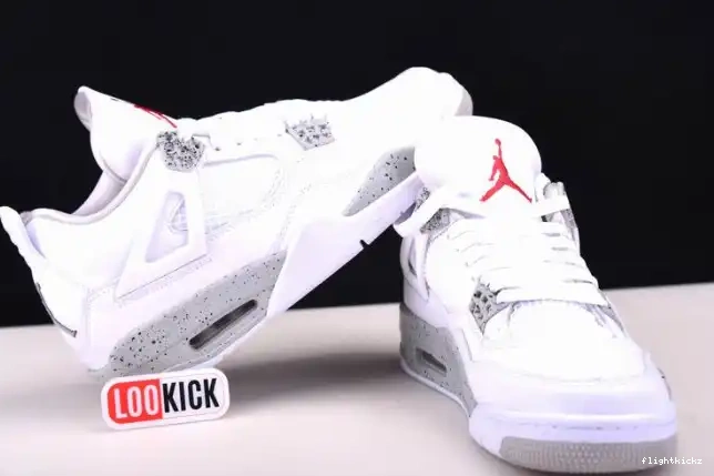 4 CT8527-100 White Retro Oreo Jordan (2021) 0506